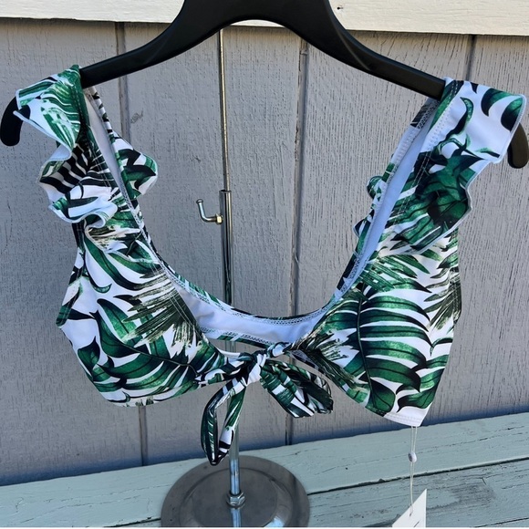 Miss guided stream top tropical print new with tags - Picture 2 of 3